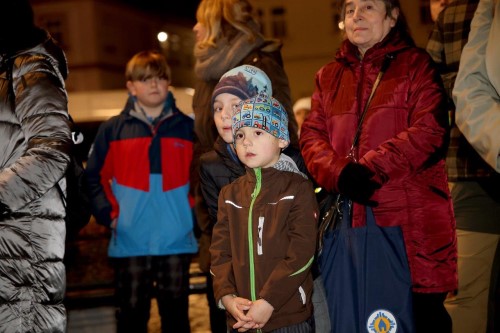 Druhá adventní neděle v Náchodě – svíce naděje je zapálena